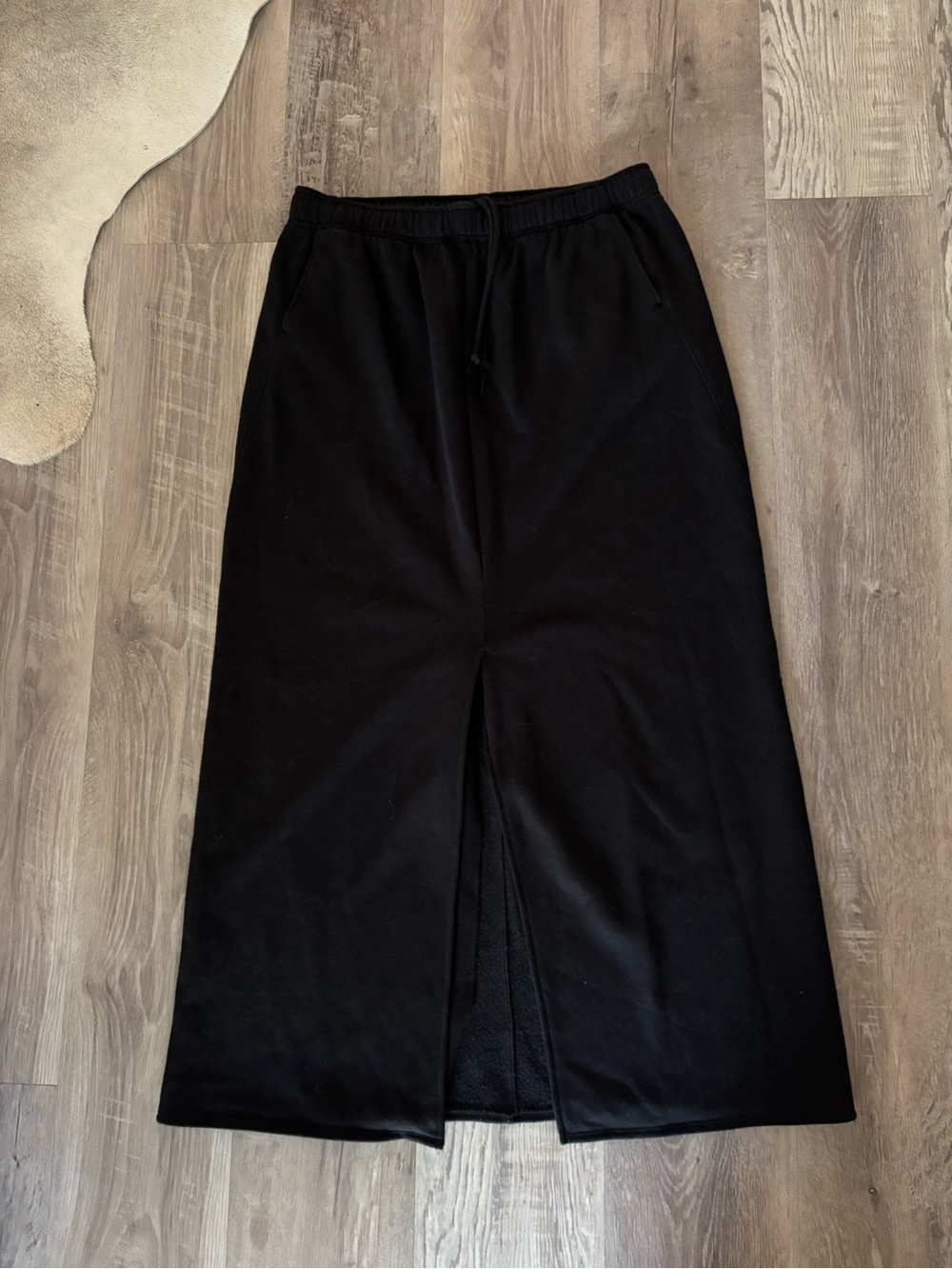Universal Thread Black Sweatpants-Like Skirt M